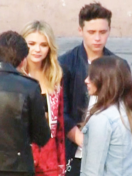 Chloë Grace Moretz and Brooklyn Beckham Spotted Together at Teen Choice Awards| Couples, Teen Choice Awards, Chloe Grace Moretz, David Beckham, Victoria Beckham