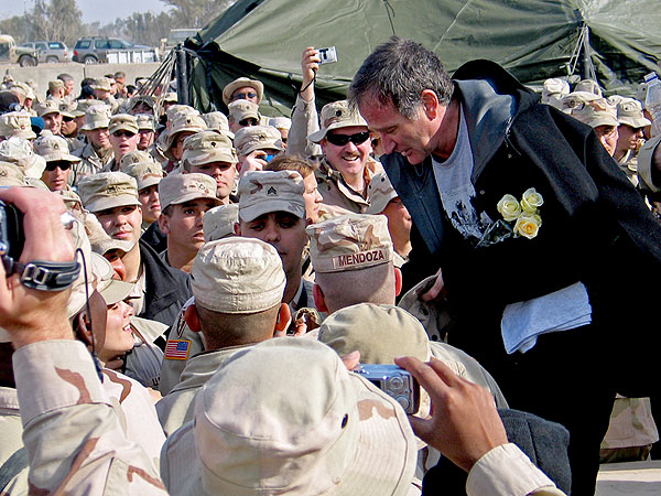 Remembering Robin Williams: How He Brought Joy to American Troops on USO Tours| Death, War, War in Iraq, Barack Obama, Military and Soldiers, Robin Williams