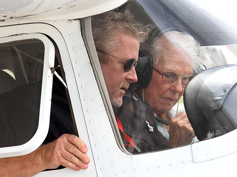 Florida Woman Celebrates 90th Birthday by Flying a Plane| Birthday, Real People Stories