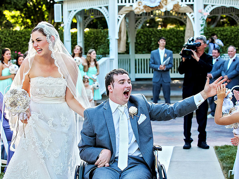 Kelcie and Larry Ragsdale Finally Get Their Dream Wedding| Good Deeds, Real People Stories, Real Heroes