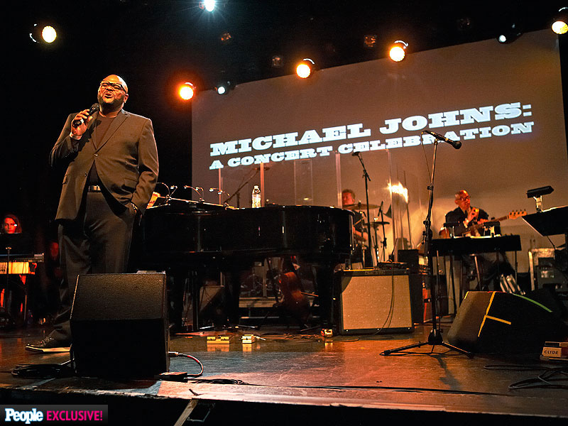 Inside the Touching Tribute to American Idol's Michael Johns| Death, Los Angeles, American Idol, Michael Johns, Paula Abdul, Ruben Studdard