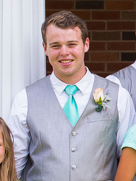 Who Will Be The Next Duggar to Marry? The Family Weighs In| Reality TV, Anna Duggar, Derick Dillard, Jessa Duggar, Jill Duggar, Jim Bob Duggar, Joshua Duggar, Michelle Duggar