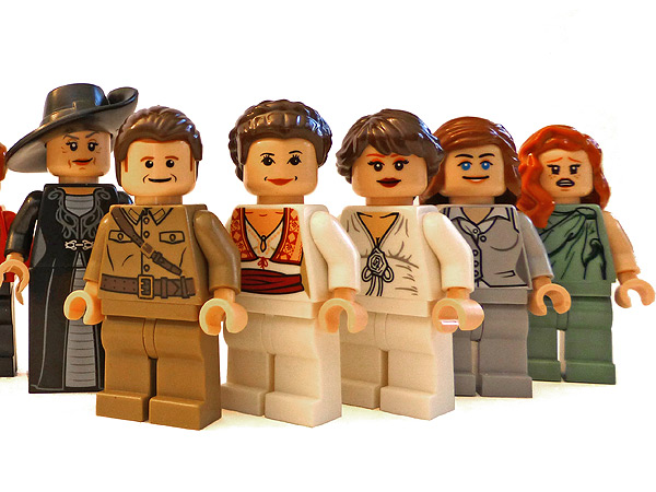 Man Creates Adorable Downton Abbey Lego Set for His Girlfriend| Downton Abbey