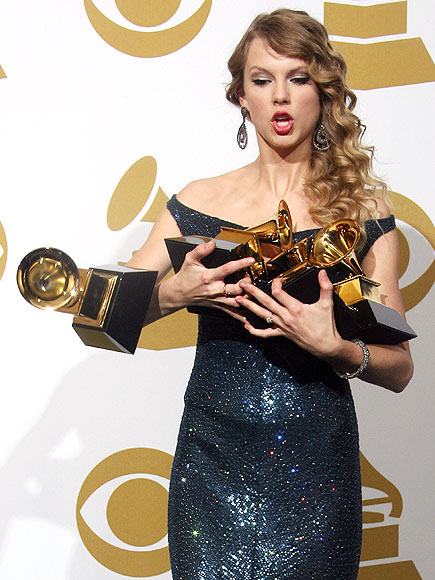 PEOPLE's Guide to Posing Like a Boss During Oscars Season| Screen Actors Guild Awards 2014, Adele, Amy Poehler, Audrey Hepburn, Bryan Cranston, Jared Leto, Jennifer Lawrence, Julia Louis-Dreyfus, Matthew McConaughey, Meryl Streep, Michael Douglas, Robert Downey Jr., Robin Wright, Sandra Bullock, Taylor Swift, Walt Disney