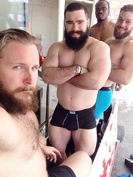 Winter Olympics 2014: Canadian Bobsled Team in Underwear on Twitter