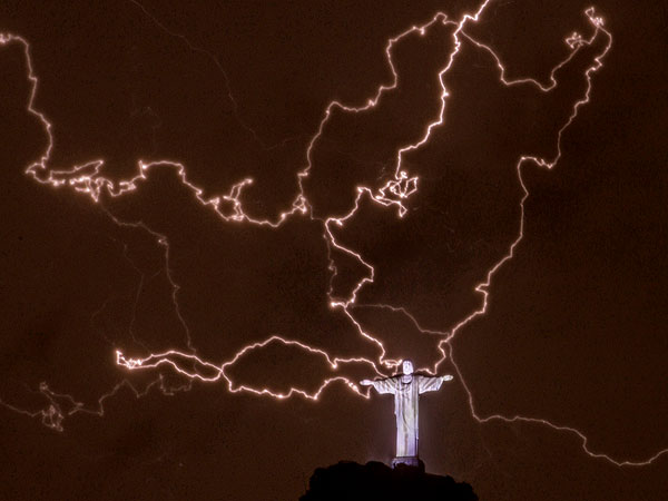 Miracle Makeover: Rio De Janeiro's Landmark Christ Statue Before & After Lightning Strike| Good Deeds