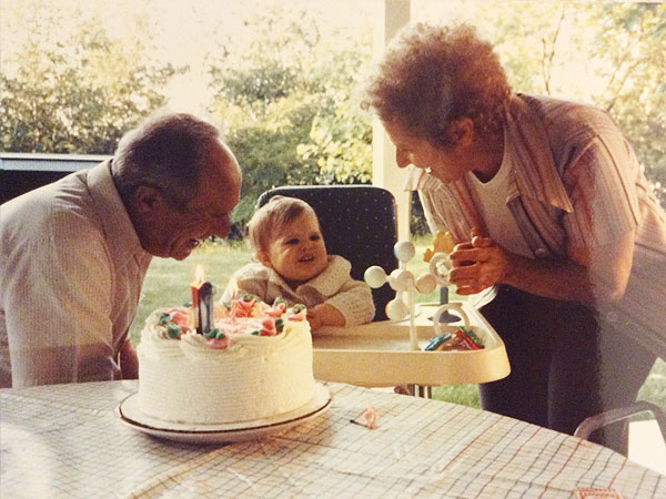 Together Forever: Childhood Sweethearts Married 67 Years Die 32 Hours Apart| Real People Stories