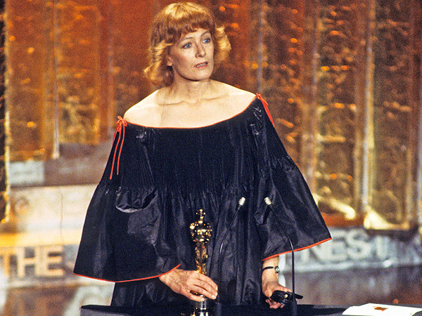 The Impressive History of Oscar-Winning Redheads| Oscars 2014, Amy Adams, Julia Roberts, Actor Class