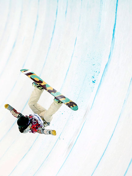 Photos: 17 of the Gnarliest Wipeouts at the 2014 Winter Olympics| Winter Olympics 2014, Shaun White