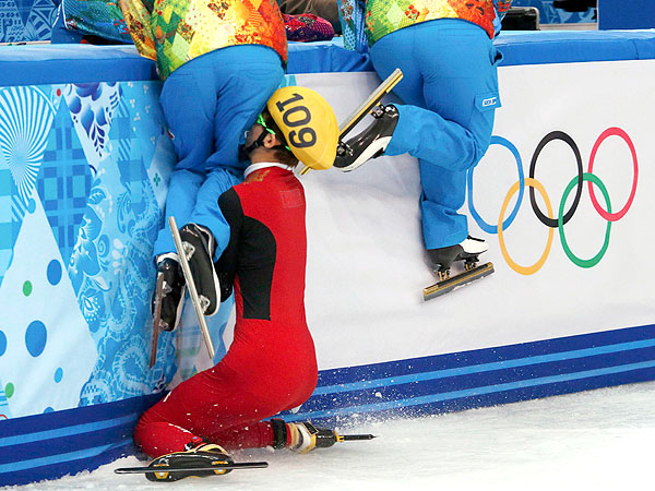 Photos: 17 of the Gnarliest Wipeouts at the 2014 Winter Olympics| Winter Olympics 2014, Shaun White