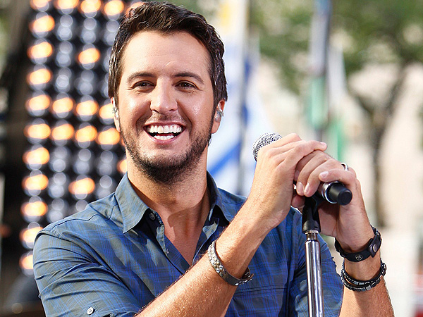 Big in '94: Music Stars of the 1990s Are Still Rocking at the 2014 ACM Awards| Blues Traveler, Academy of Country Music Awards, Darius Rucker, Jewel, Sheryl Crow