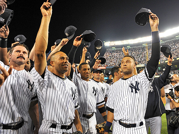 Robinson Canó Pranks Angry Yankees Fans Booing His Return with Seattle Mariners| New York Yankees, The Tonight Show, New York Yankees