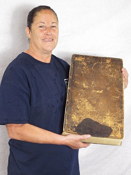 200-Year-Old Heirloom Bible Found and Returned to Family by Goodwill| Good Deeds, Around the Web