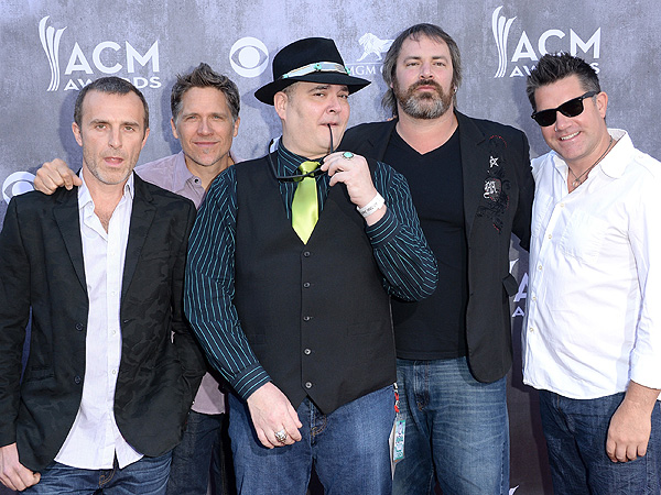 Big in '94: Music Stars of the 1990s Are Still Rocking at the 2014 ACM Awards| Blues Traveler, Academy of Country Music Awards, Darius Rucker, Jewel, Sheryl Crow