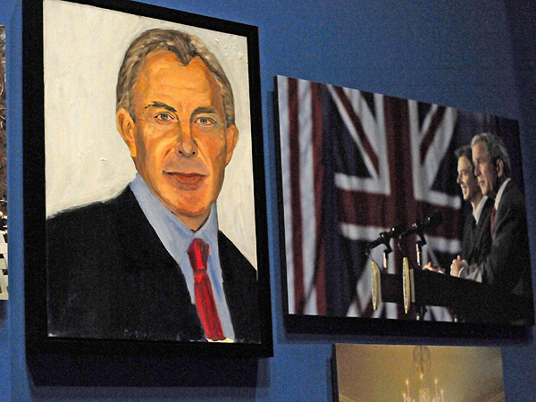 President George W Bush's Paintings Get A Professional Art Review 