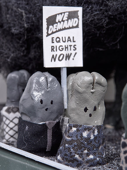 Play with Your Food: See the 5 Sweet Finalists of the Annual Peeps Diorama Contest| Easter