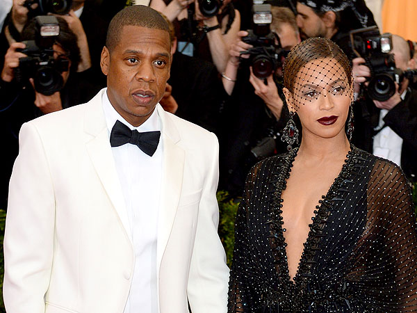 Here's Your Punchline: The Internet Reacts to Solange and Jay Z's Elevator Fight
