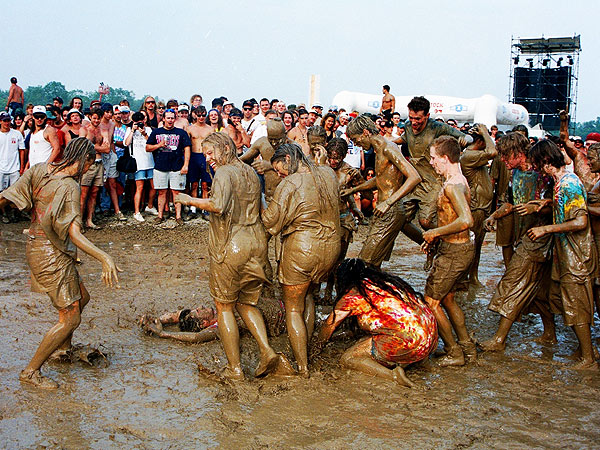 Summer of 1994: 20 Things America Was Obsessing Over 20 Years Ago| Woodstock '94, Forrest Gump, Speed, The Lion King, The Mask, Michael Jackson, O.J. Simpson