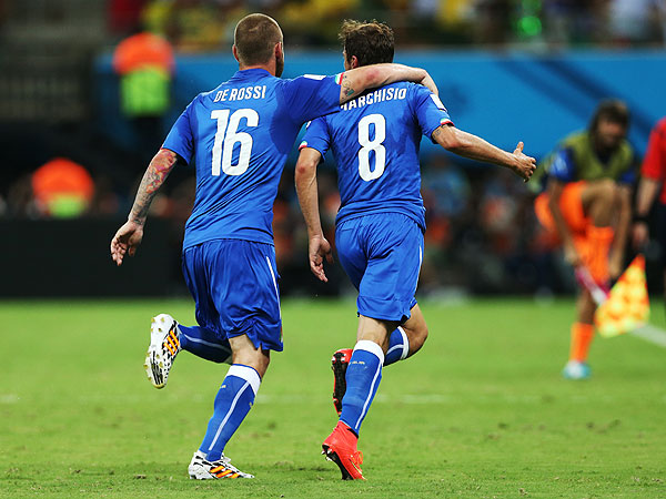 See the 13 Best Bromantic Embraces of the World Cup| World Cup 2014, Sports