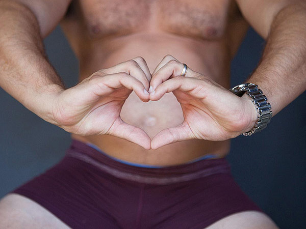 His Pregnant Wife Didn't Want Maternity Photos, So This Proud Papa Took Her Place| Babies, Proud Papas, Around the Web