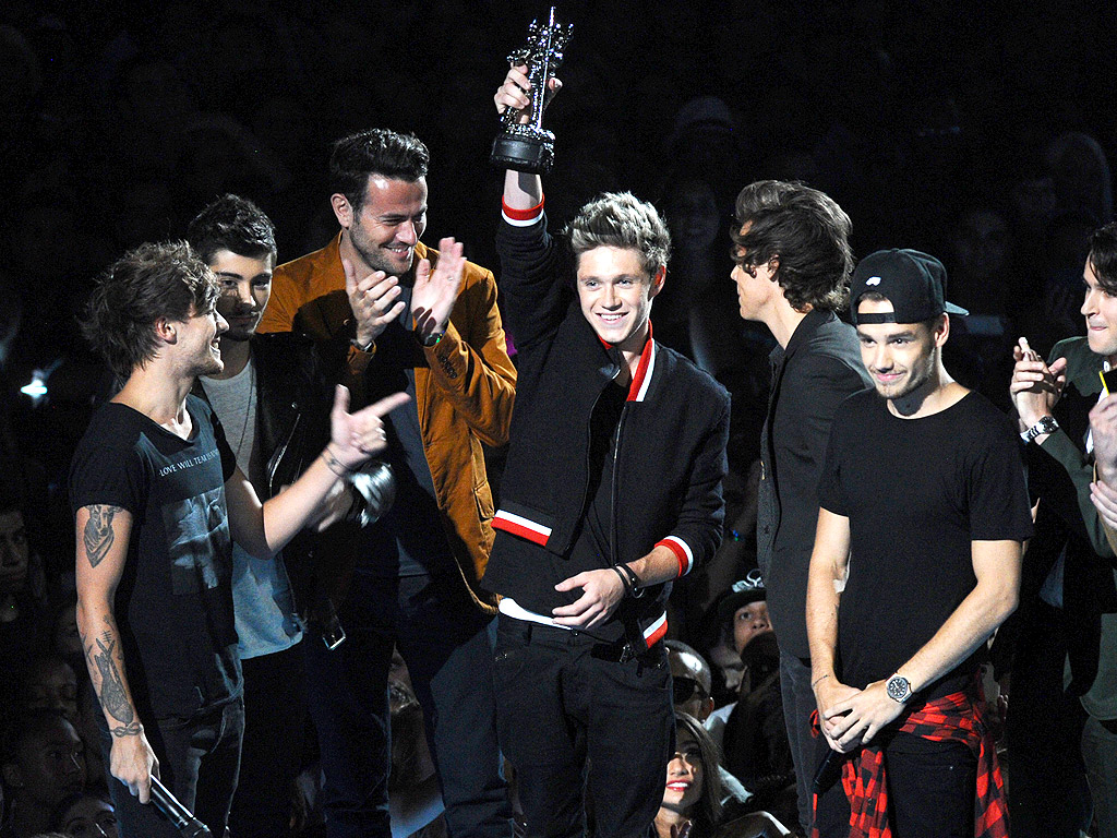 MTV VMAs 2014: One Direction, 5 Seconds Of Summer, N'Sync : People.com