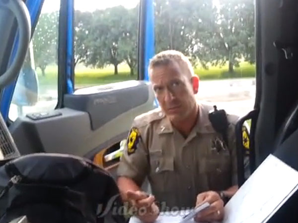 Maine Officer Stops Elderly Driver for Speeding, Saves His Life Instead| Good Deeds, Real People Stories