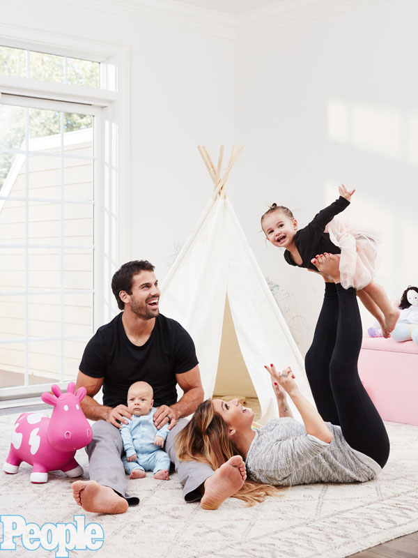 Jessie James Decker on Being a Mom of Two – Moms &amp; Babies ...