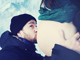 The Celebrity Guide to Sharing Your Baby News