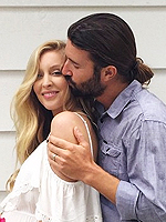 Hot Mamas! Stars Show Off Their Summer Bellies