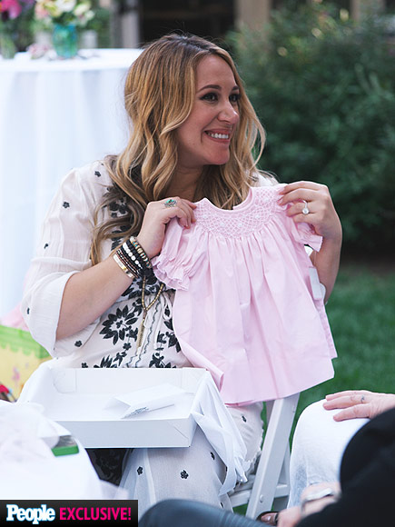 Haylie Duff Pregnant; Baby Shower Photos : People.com