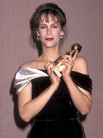 Golden Globes Flashback: See the Fashions, Perms and Celebrity Couples from 1990's Big Show| Golden Globes, Julia Roberts, Neil Patrick Harris, Tom Cruise