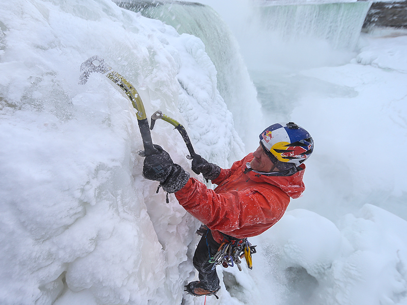 Canadian Adventurer Will Gadd Becomes the First to Climb Frozen Niagara Falls| Real People Stories