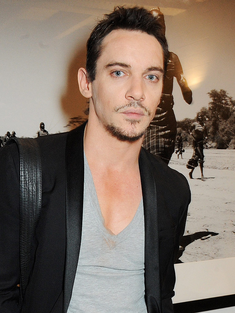 jonathan rhys meyers apologizes relapse on instagram people com