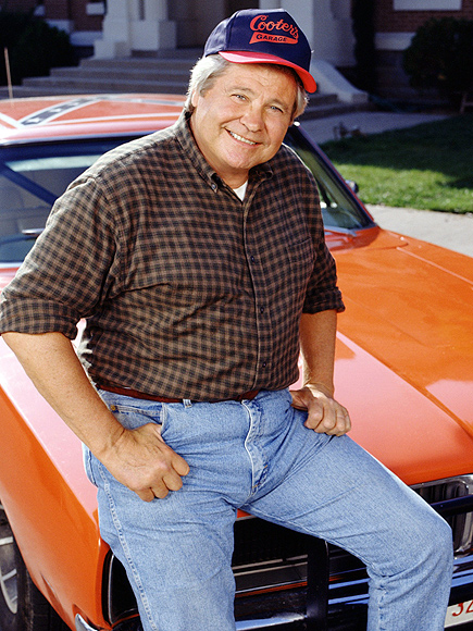 Dukes Of Hazzard Actor Ben Jones Cooter Defends Confederate Flag