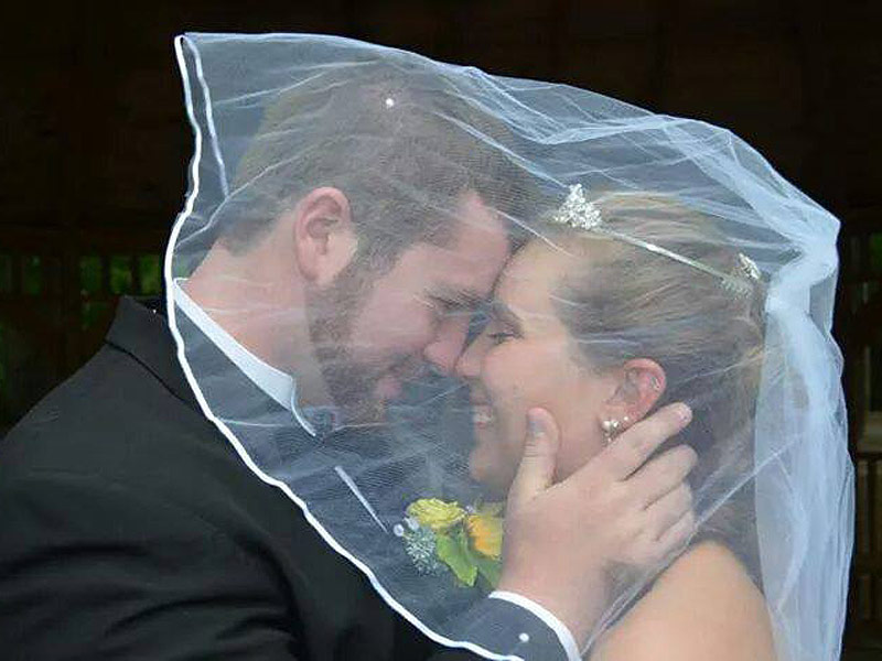 Husband Plans Second Wedding for Wife Who Lost Memory in Car Crash: 'She Deserves Everything and More'| Personal Success, Personal Tragedy, Sickness & Injury, Good Deeds, Around the Web, Real People Stories