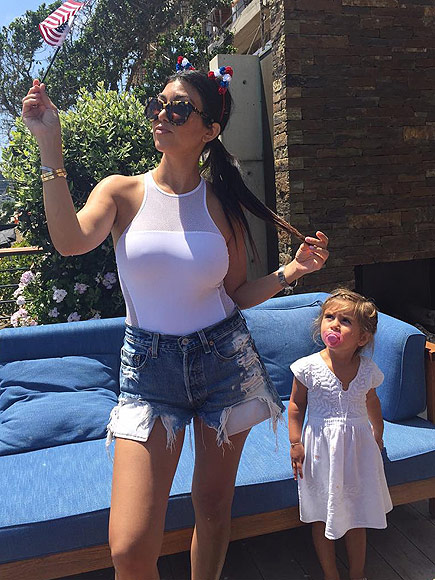 Kourtney Kardashian Welcomes Baby Daughter Penelope Scotland pics pics Kourtney Kardashian Welcomes Baby Daughter Penelope Scotland