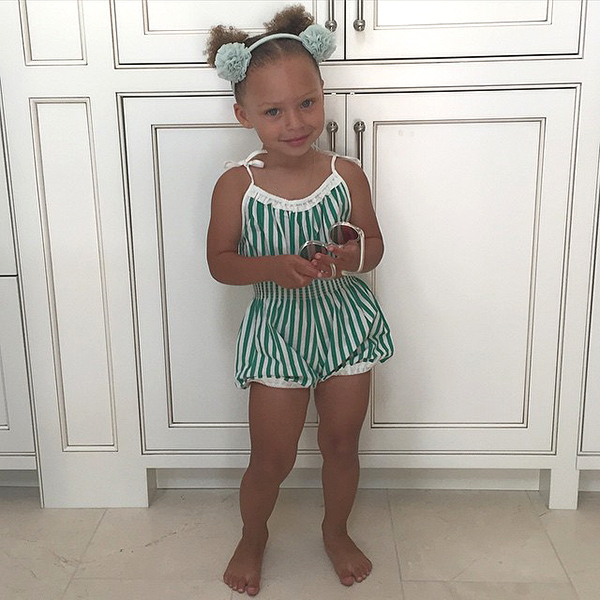 Riley Curry Adorable Birthday Dance Video Moms Riley Curry Adorable Birthday Dance Video Moms