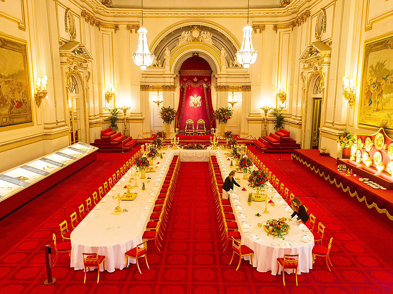 Can You Guess the Coldest Room in Buckingham Palace? What PEOPLE Learned Behind the Scenes at the Palace's Summer Opening (Pssst: The Queen Has a Secret Door!)| The British Royals, The Royals, Queen Elizabeth II