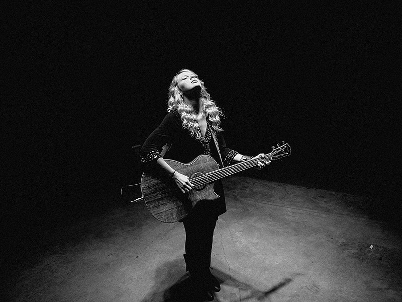 10 Stunning Photos of Taylor Swift, Dolly Parton and More from Nashville Photographer David McClister| Heartbreaker (Music - Ryan Adams), Dolly Parton, Johnny Cash, Miranda Lambert, Ryan Adams, Taylor Swift
