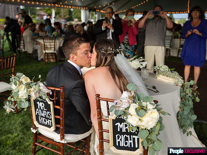 Inside Little People, Big World Star Zach Roloff's Ultimate Country-Chic Wedding| TLC, Wedding, Amy Roloff, Jeremy Roloff, Matt Roloff