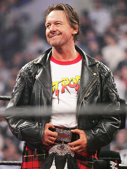 Wrestling Legend 'Rowdy' Roddy Piper Dies Aged 61