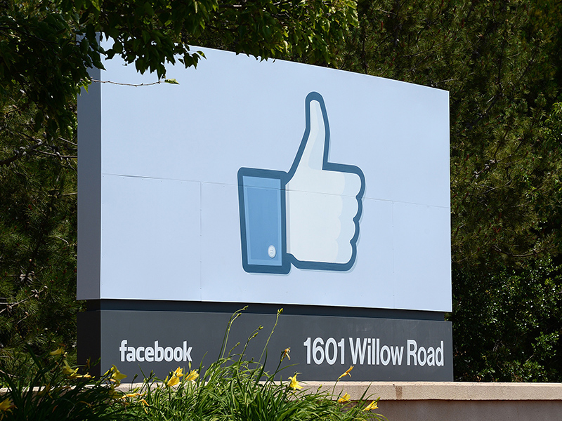Pennsylvania Man Violates Restraining Order by 'Liking' Woman's Facebook Posts