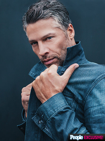 Sandra Bullock's Boyfriend Bryan Randall: 5 Things to Know About the Model-Turned-Photographer| Sandra Bullock