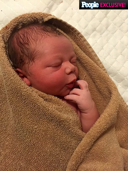 Meet Baby Seewald! First Picture of Jessa (Duggar) Seewald's Newborn Son| Birth, Ben Seewald, Jessa Duggar