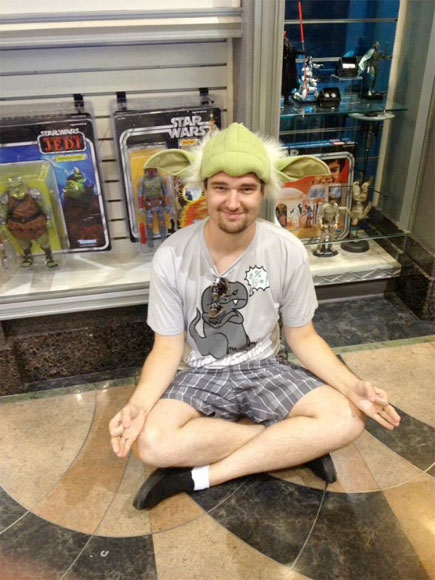 Terminally Ill Star Wars Fan Makes Dying Wish to See The Force Awakens Early: 'I Hope I Get to See What Happens'| Sickness & Injury, Cancer, Medical Conditions, Houston, Star Wars, Good Deeds, Real People Stories