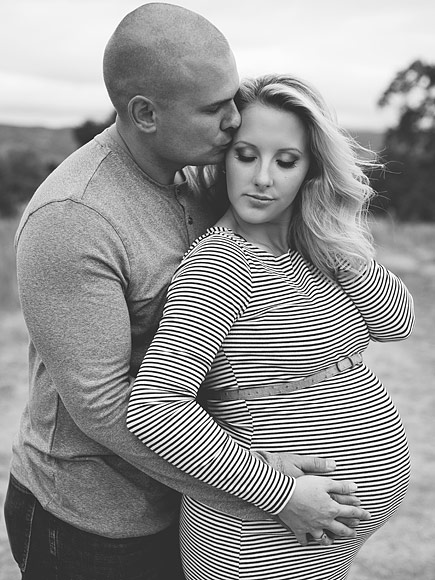 California Mom Becomes a Viral Sensation by Hip-Hop Dancing While Seven Months Pregnant| Real People Stories