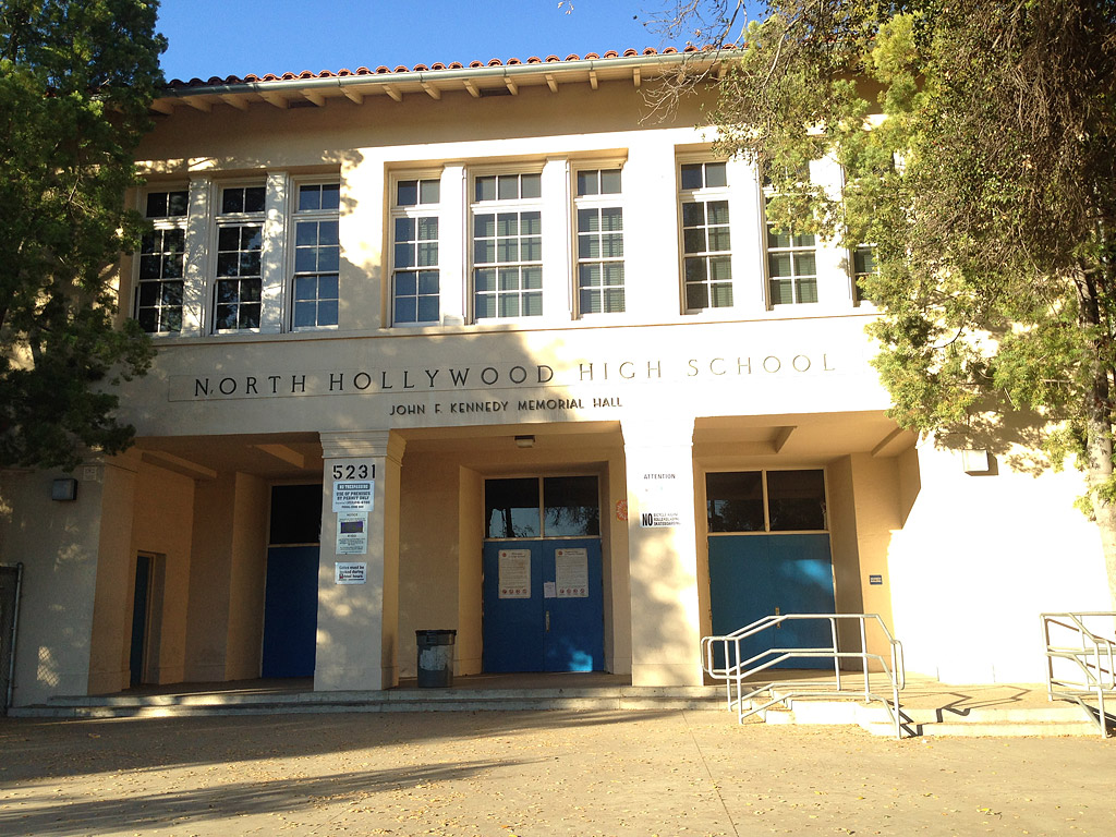 Los Angeles Parents React to Citywide Bomb Threat