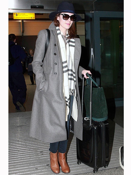 Downton Abbey Star Michelle Dockery Devastated After Fiancé Dies of Cancer at 34| Death, Michelle Dockery