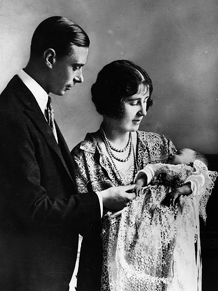 Young Pictures of the Queen : People.com