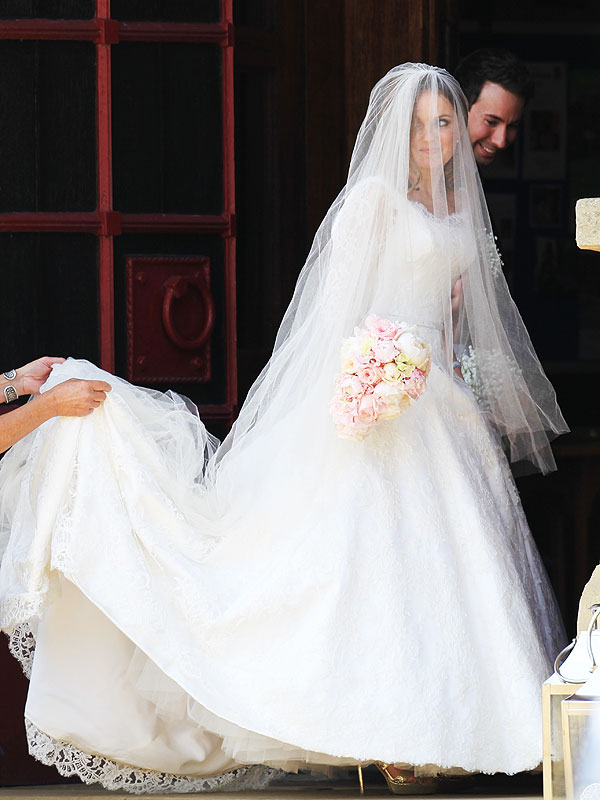 Geri Halliwell wedding dress photos